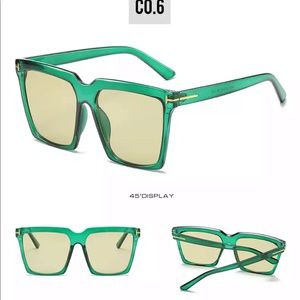 Women’s Oversized Vintage Sunglasses 🕶 10400